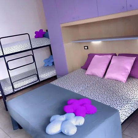 Modern Apartment, Large Terrace And Shared Pool
