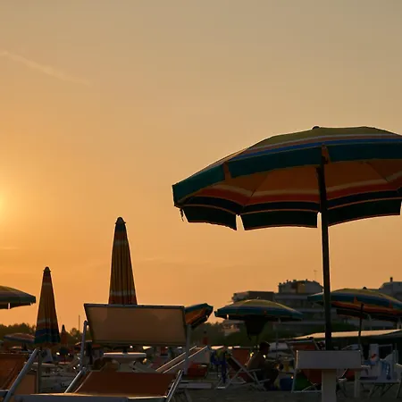 Apartment Modern Apartment, Large Terrace And Shared Pool Bibione