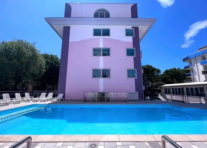 Modern With Large Terrace Апартаменты